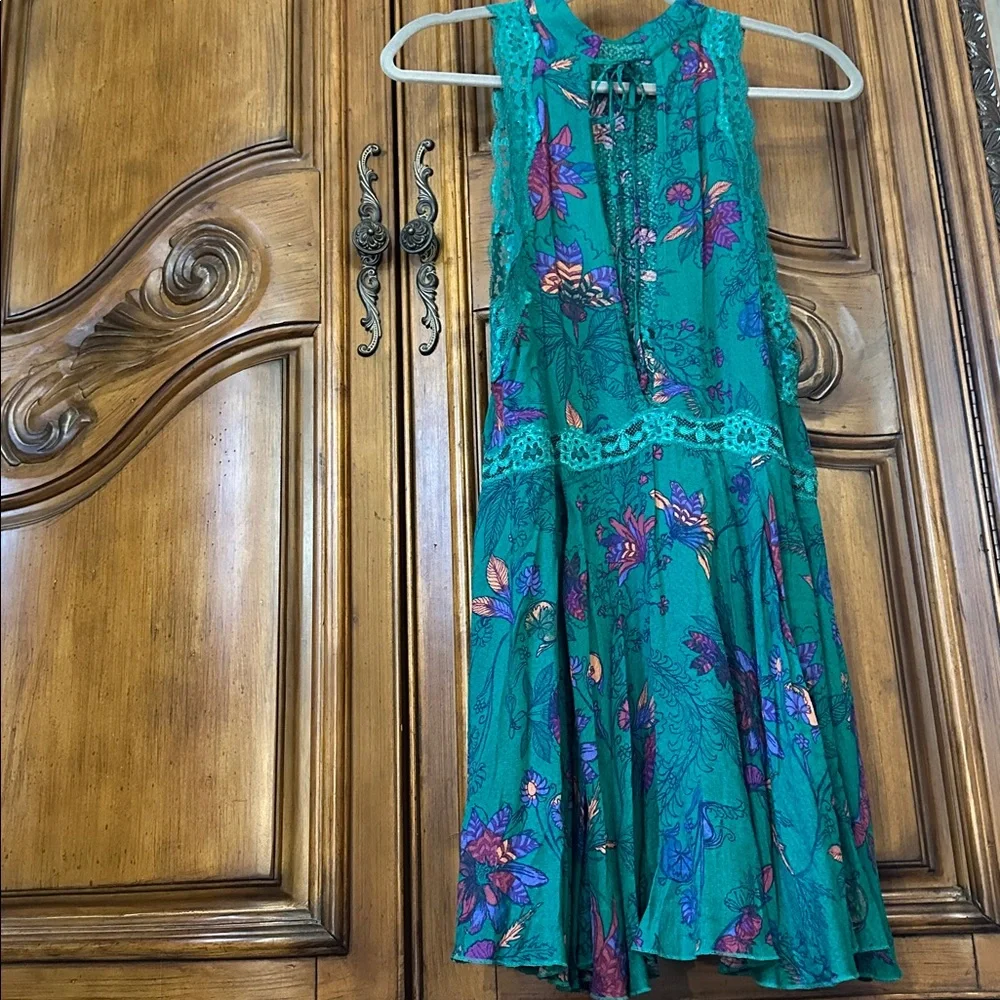 Free People Teal and Purple Floral She Moves Oversized Sleeveless Mini Chemise - Picture 13 of 15